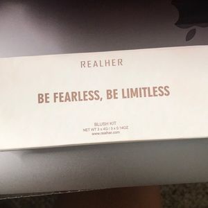 Real Her blush kit